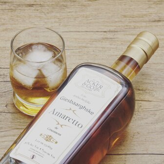 Acker &amp; Go Giesbaarghske amaretto (70cl)