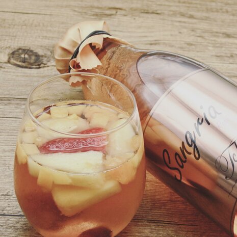 Tching Rosé sangria