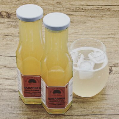 Mrs. Peacock Syrups Rabarber-gember siroop (25cl) Mrs. Peacock Syrups Rabarber-gember siroop (25cl)
