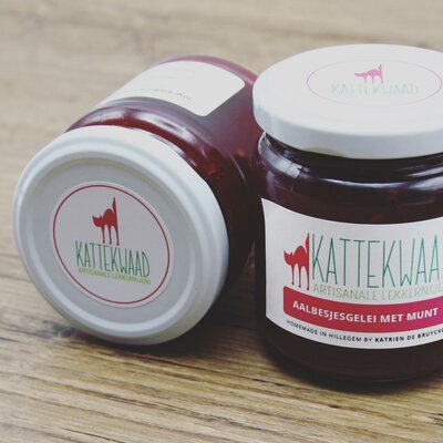 Kattekwaad Aalbesjesgelei met munt (210ml) Kattekwaad Aalbesjesgelei met munt (210ml)