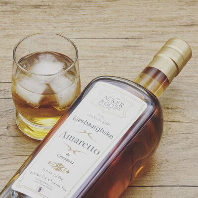 Acker & Go Giesbaarghske amaretto (70cl)