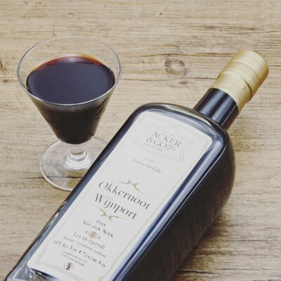 Acker & Go Okkernoot wijnport (70cl)
